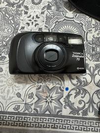 Macchina fotografica yashica zoomate 70