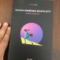 libro Gimenez Bartlett Nido vuoto Ed. GEDI