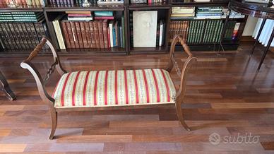 PANCA DI PICCOLE DIMENSIONI