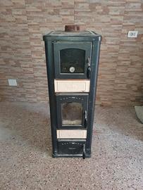 Stufa a legna con fornetto+pred.pentola