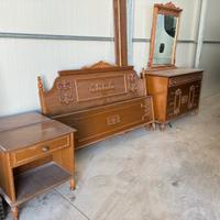 CAMERA DA LETTO COMPLETA specchio comodini letto