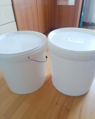 secchi plastica da 24kg con tappo 