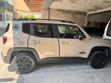 Jeep renegade trail hawk 2000 d 170 cv