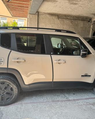Jeep renegade trail hawk 2000 d 170 cv