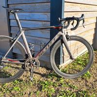 scott foil carbonio taglia 56