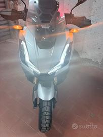 HONDA ADV 350