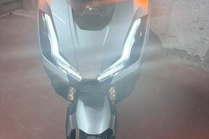 HONDA ADV 350
