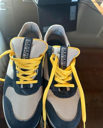 Scarpa nuova Napapijri