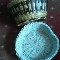 Cestini (4) e alcuni arredi e soprammobili