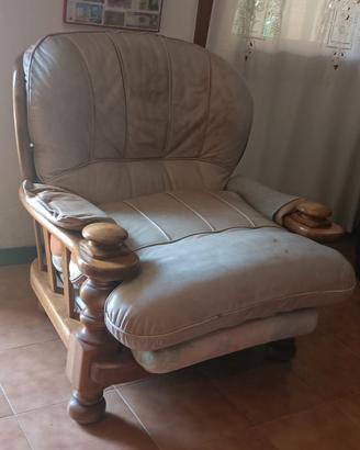 poltrona in legno e pelle