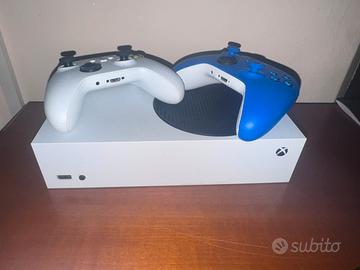 Xbox serie s 512gb + 2controller originali