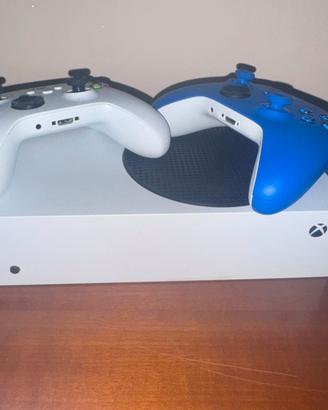 Xbox serie s 512gb + 2controller originali