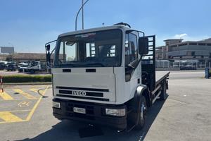 Iveco eurocargo 150e18 gru con cassone fisso