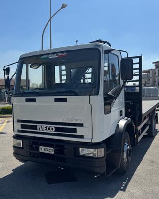 Iveco eurocargo 150e18 gru con cassone fisso