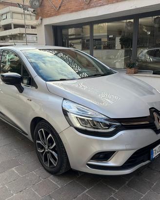 RENAULT Clio dCi 8V 90CV 5 porte Moschino Intens
