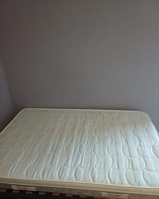 Letto con materasso