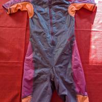 Muta piscina bambina