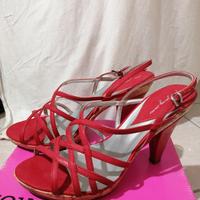 scarpe rosse you yang coveri