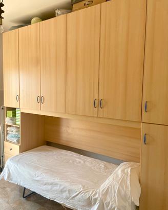 cameretta con letto singolo