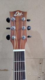 Chitarra acustica Eko trii 018