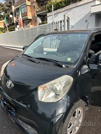 Toyota iq