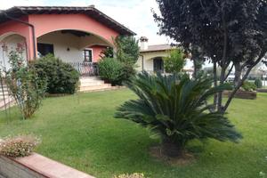 Villa Bifamiliare 170mq con Giardino e Box Auto