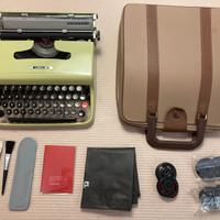 Olivetti Lettera 22 prima serie bicolore