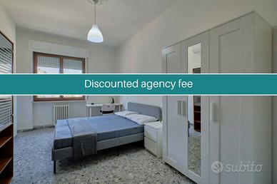 Stanza in appartamento di 120 m² a Pescara
