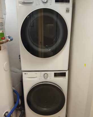 Colonna Lavatrice + Asciugatrice LG ThinQ