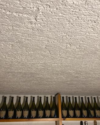 Bottiglie Dom Perignon vuote