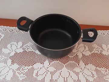 Pentola semi aderente diam 20 cm