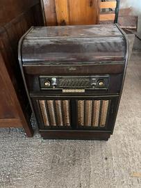 mobile radio con giradischi