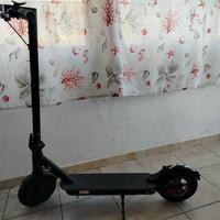 Monopattino elettrico VIVO 