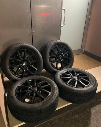 Cerchi Bmw X3 F25 gomme invernali 235/55/17 80%