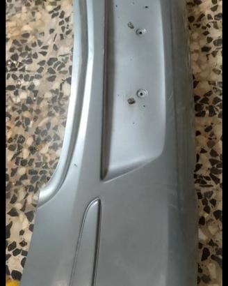 paraurti posteriore Opel Corsa tre porte 