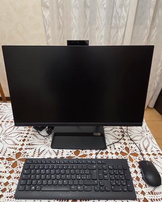Lenovo IdeaCentre All-In-One 24
pollici Ryzen 7