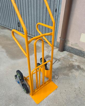 carrello portapacchi tré ruote saliscendi scale 