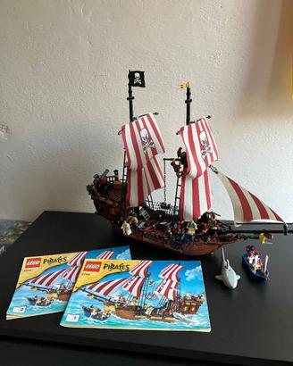 Lego set 6243 Brickbeard Bounty