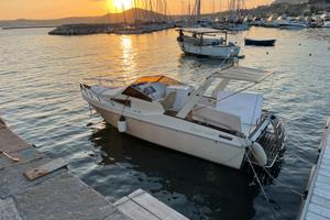 Barca Cabinata Motore Diesel 200 Volvo Penta Laver