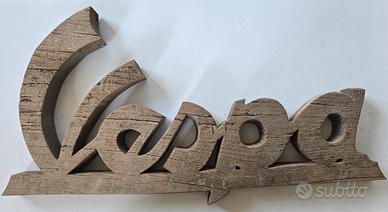 insegna logo vespa piaggio in legno antico