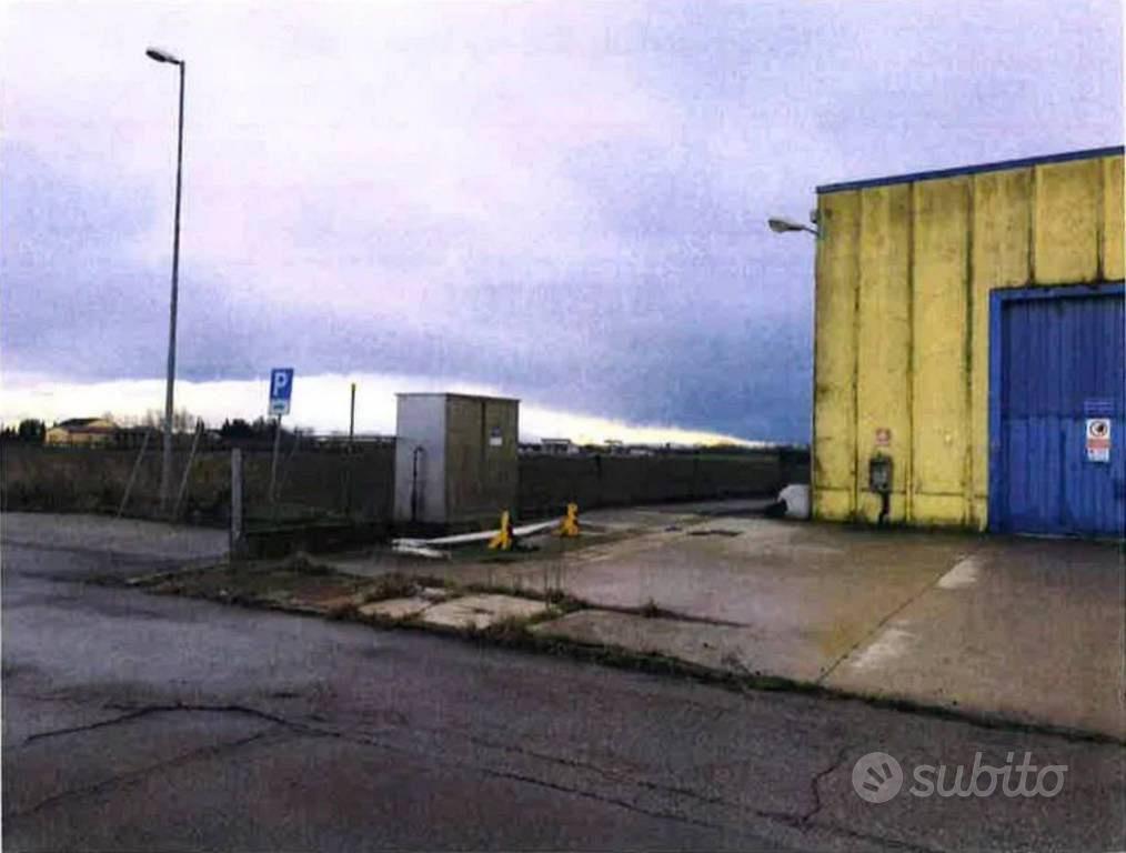 Immobile in asta di 2325 m² a Novi di Modena - Vista 4