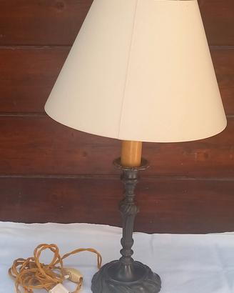 antica lampada da tavolo 