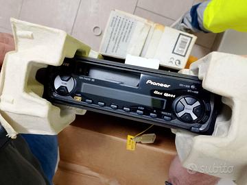 autoradio Pioneer nuovo e caricatore CD Pioneer 