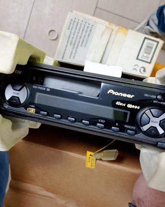 autoradio Pioneer nuovo e caricatore CD Pioneer 