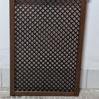 Copritermosifone in i noce con griglia a rombi