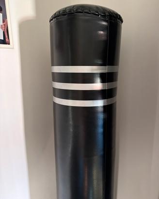 Sacco da boxe con pedana