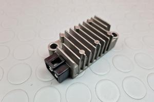 REGOLATORE TENSIONE YAMAHA TTR 600 1997 1998 TT R