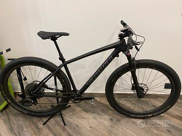 Specialized Epic Carbon M (2020)- Pari al NUOVO