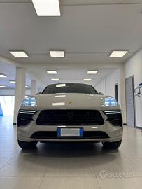 Porsche Macan 2.9 Turbo