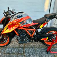 Ktm 1290 Super Duke R 2025